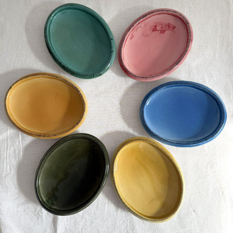 Piatto ovale colorato